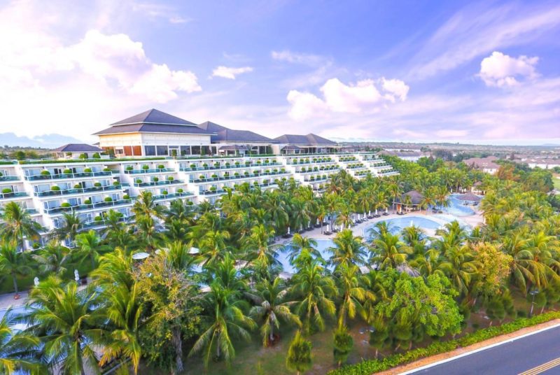 victoria-phan-thiet-beach-resort-spa-2